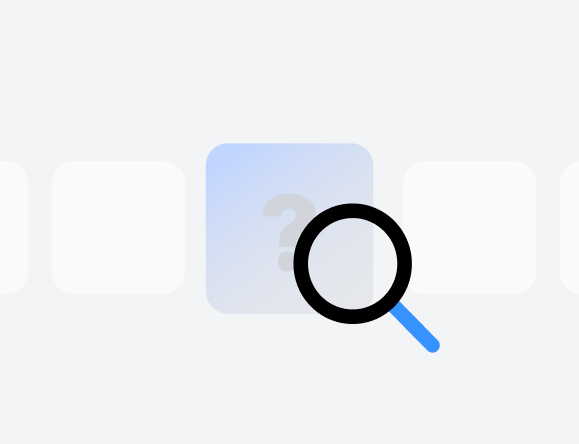 돋보기로 상품들 중 가운데 상품을 확대해서 보는 일러스트